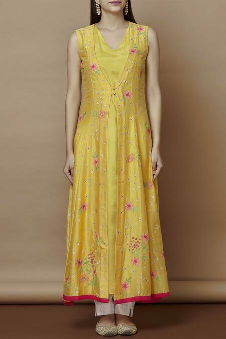 Buy_Nachiket Barve_Yellow Chanderi Kurta And Inner V Neck Embroidered_Online_at_Aza_Fashions