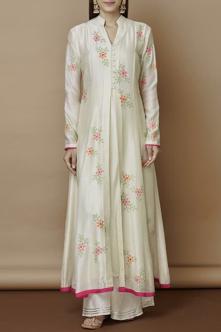 Nachiket Barve Off White Chanderi Mandarin Collar Embroidered Kurta  