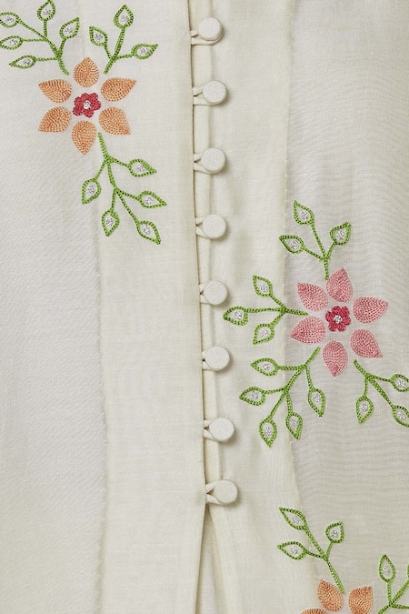 Nachiket Barve_Off White Chanderi Mandarin Collar Embroidered Kurta_at_Aza_Fashions