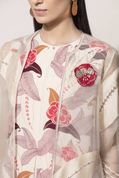 Buy_Ampm_Off White Chanderi Kurta Set_Online_at_Aza_Fashions