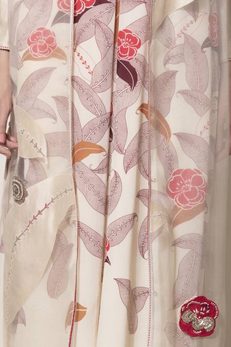 Ampm_Off White Chanderi Kurta Set_at_Aza_Fashions