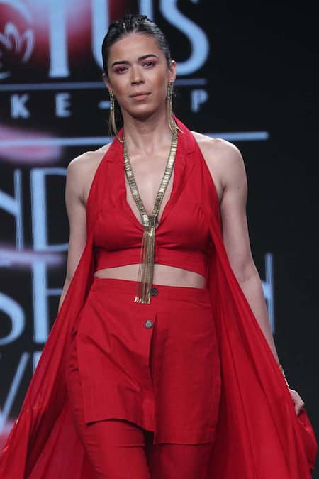 Shop NIDHIKA SHEKHAR Red Organza Plunge Neck Cape Pant Set at Aza Fashions Shop_NIDHIKA SHEKHAR_Red Organza Plunge Neck Cape Pant Set _at_Aza_Fashions