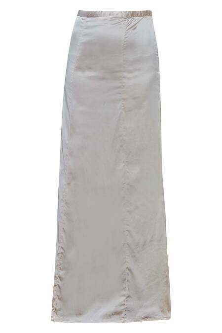 Shop_Akanksha Gajria_White Georgette Tie-dye Sequin Saree Set_Online_at_Aza_Fashions