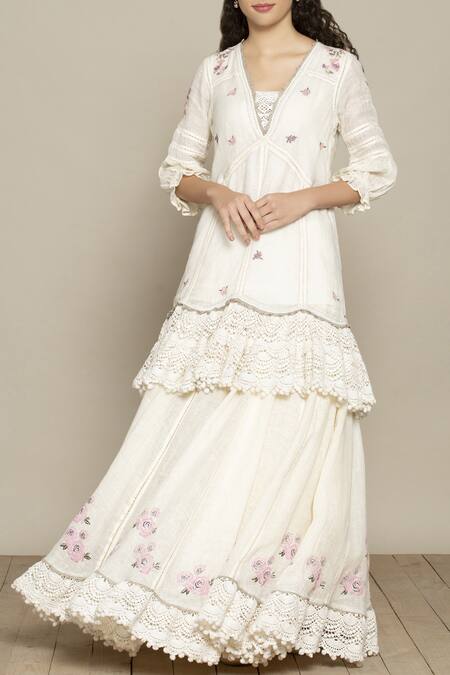 Kaveri Off White Net Embroidered Kurta
