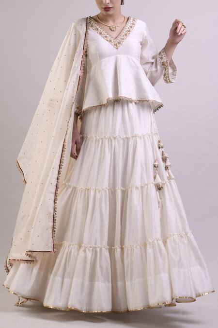 Surendri_Off White Chanderi V Neck Kurta Lehenga Set_Online_at_Aza_Fashions