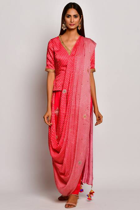 Buy_Swati Vijaivargie_Red Viscose Silk Satin V Neck Printed Pre-draped Pant Saree _Online_at_Aza_Fashions
