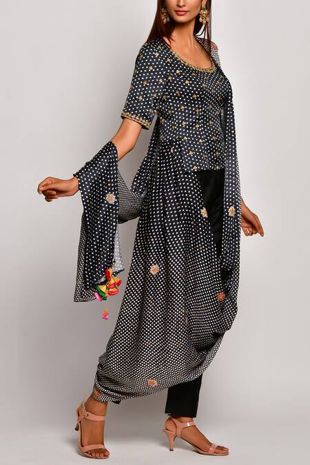 Swati Vijaivargie Black Viscose Silk Satin Scoop Neck Printed Pre-draped Pant Saree Online at Aza Fashions Swati Vijaivargie_Black Viscose Silk Satin Scoop Neck Printed Pre-draped Pant Saree _Online_at_Aza_Fashions