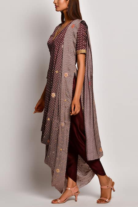 Swati Vijaivargie_Brown Viscose Silk Satin V Neck Printed Pre-draped Pant Saree _Online_at_Aza_Fashions