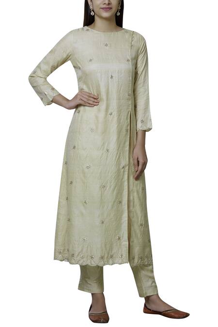 Nini Mishra Embroidered Kurta 