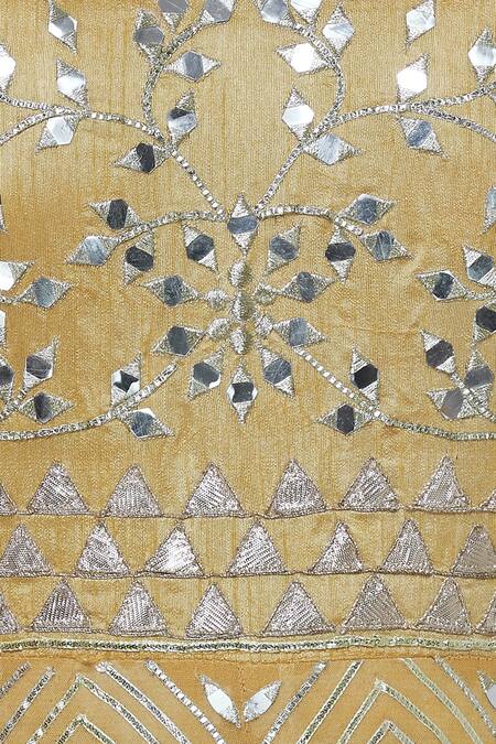 Abhi Singh_Yellow Georgette V Neck Embroidered Anarkali With Dupatta _at_Aza_Fashions