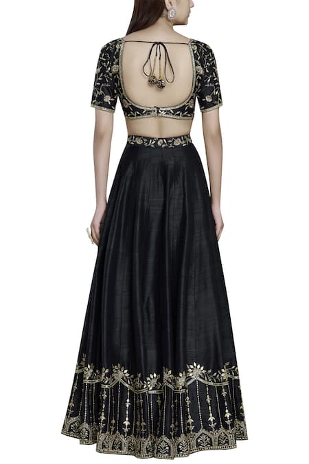 Shop Esha Koul Black Silk, Organza Square Neck Embroidered Lehenga Set at Aza Fashions Shop_Esha Koul_Black Silk, Organza Square Neck Embroidered Lehenga Set _at_Aza_Fashions