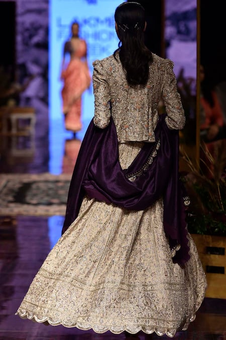 Shop Jayanti Reddy Green Embroidered Lehenga Set at Aza Fashions Shop_Jayanti Reddy_Green Embroidered Lehenga Set _at_Aza_Fashions