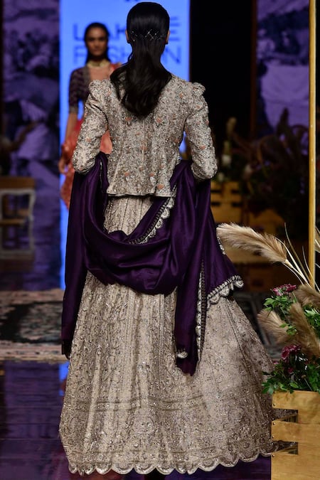 Jayanti Reddy Green Embroidered Lehenga Set Online at Aza Fashions Jayanti Reddy_Green Embroidered Lehenga Set _Online_at_Aza_Fashions