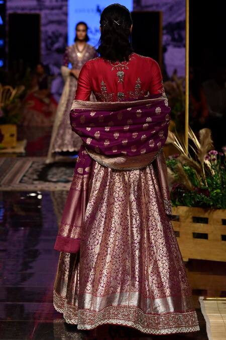 Shop Jayanti Reddy Pink Brocade Silk Embroidered Lehenga Set at Aza Fashions Shop_Jayanti Reddy_Pink Brocade Silk Embroidered Lehenga Set_at_Aza_Fashions