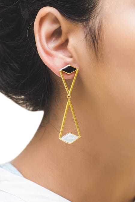 Varnika Arora Black Metallic Thread, Stones Geometric Danglers 