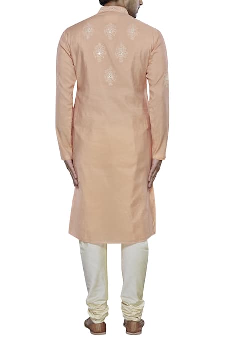 Shop Nitesh Singh Chauhan Peach Embroidered Kurta Set at Aza Fashions Shop_Nitesh Singh Chauhan_Peach Embroidered Kurta Set _at_Aza_Fashions