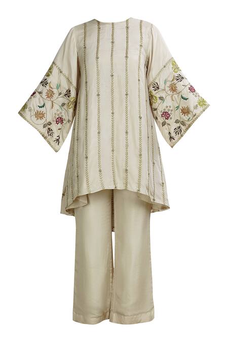 Buy_Samatvam By Anjali Bhaskar_Off White Shantoon, Habutai Silk Round Hand Embroidered Kurta Set _Online_at_Aza_Fashions