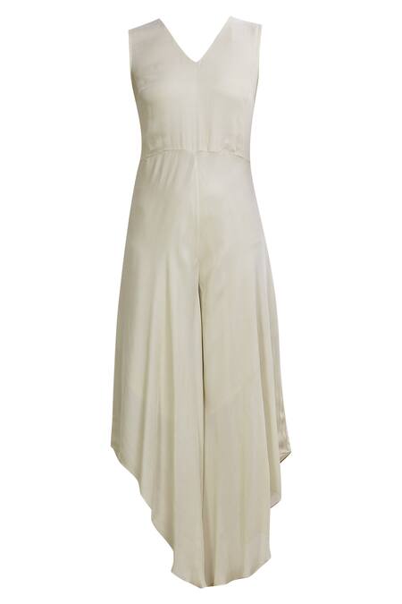 Shop Samatvam By Anjali Bhaskar White Georgette, Habutai Silk Jumpsuit V Neck Jacket Round With Embroidered Online at Aza Fashions Shop_Samatvam By Anjali Bhaskar_White Georgette, Habutai Silk Jumpsuit V Neck Jacket Round With Embroidered _Online_at_Aza_Fashions