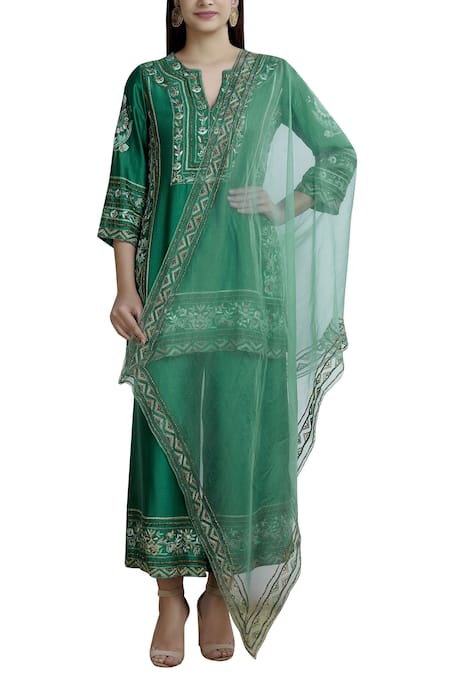 Samatvam By Anjali Bhaskar Green Organza, Chanderi Silk, Shatoon Notched Embroidered Kurta Set Online at Aza Fashions Samatvam By Anjali Bhaskar_Green Organza, Chanderi Silk, Shatoon Notched Embroidered Kurta Set _Online_at_Aza_Fashions