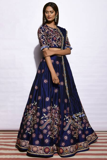 Swati Vijaivargie Blue Silk Round Embroidered Bridal Lehenga Set Online at Aza Fashions Swati Vijaivargie_Blue Silk Round Embroidered Bridal Lehenga Set _Online_at_Aza_Fashions