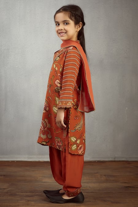 Torani Orange Chanderi, Cotton, Silk Embroidery Printed Kurta Set Online at Aza Fashions Torani_Orange Chanderi, Cotton, Silk Embroidery Printed Kurta Set _Online_at_Aza_Fashions