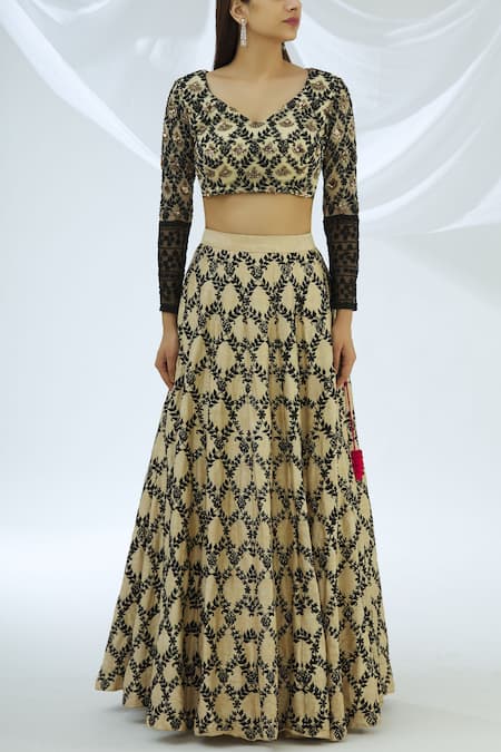 Astha Narang Cream Raw Silk, Net Leaf Neck Embellished Lehenga Set Online at Aza Fashions Astha Narang_Cream Raw Silk, Net Leaf Neck Embellished Lehenga Set _Online_at_Aza_Fashions