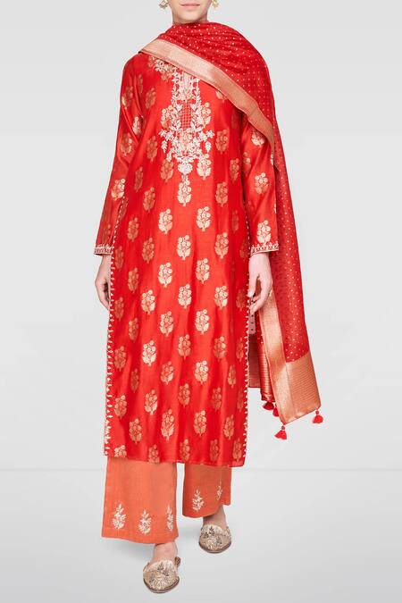 Anita Dongre Avani Set