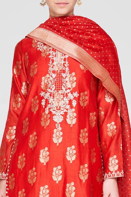 Anita Dongre_Avani Set_Online_at_Aza_Fashions
