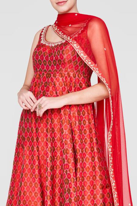 Buy_Anita Dongre_Yusha Set_Online_at_Aza_Fashions
