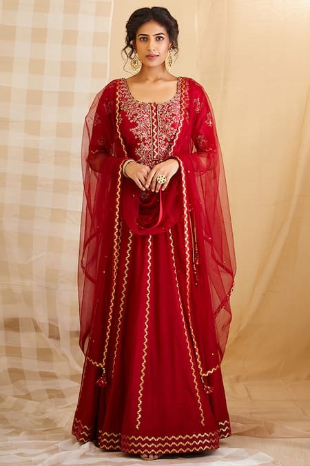 Shyam Narayan Prasad Embroidered Kurta Lehenga Set 