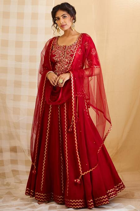 Buy Shyam Narayan Prasad Maroon Silk, Chanderi Brocade Round Embroidered Kurta Lehenga Set Online at Aza Fashions Buy_Shyam Narayan Prasad_Maroon Silk, Chanderi Brocade Round Embroidered Kurta Lehenga Set _Online_at_Aza_Fashions
