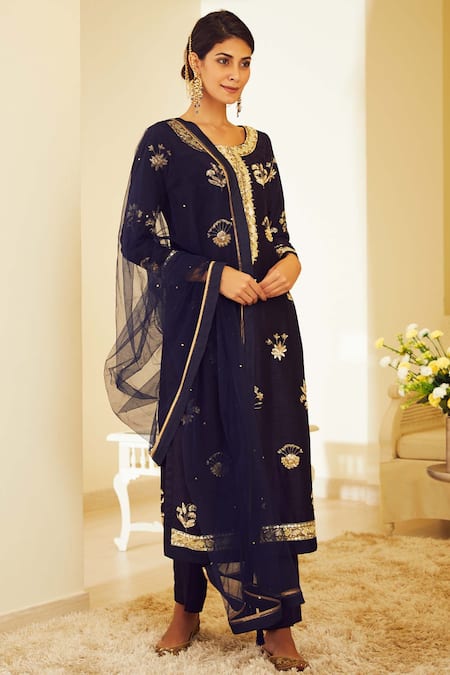 Shyam Narayan Prasad Blue Silk Embroidered Kurta Set