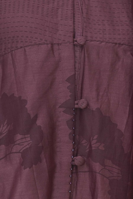 Shagun Manchanda_Purple Chanderi Silk V Neck Kurta Set  _at_Aza_Fashions