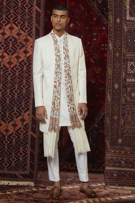 The ultimate Gentlemans guide to wearing a Sherwani  Sherwani King