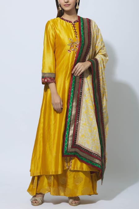 Manasi Sengupta Silk Chanderi Embroidered Kurta Set 