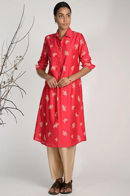 Umbar Pink Silk Spread Collar Embroidered Kurta  