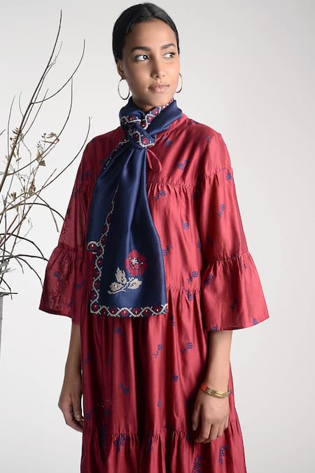 Umbar Embroidered Stole 