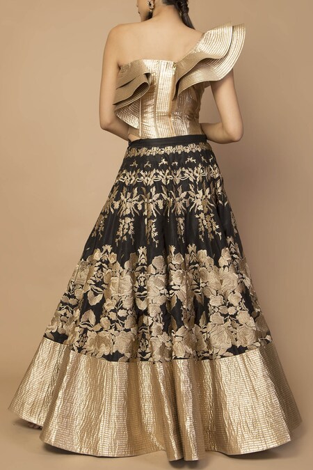 Black Lehenga Cholis: Buy Latest Indian Designer Black Lehenga Cholis  Online - Utsav Fashion