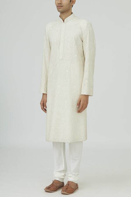 Vanshik Off White Chanderi Silk Kurta Set Online at Aza Fashions Vanshik_Off White Chanderi Silk Kurta Set _Online_at_Aza_Fashions