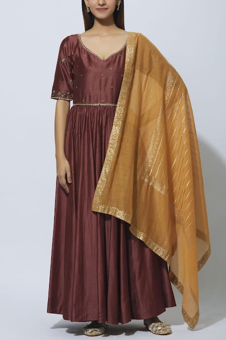 Virtuoso By Mekha And Anurag_Maroon Chanderi Leaf Neck Embroidered Anarkali With Dupatta_Online_at_Aza_Fashions