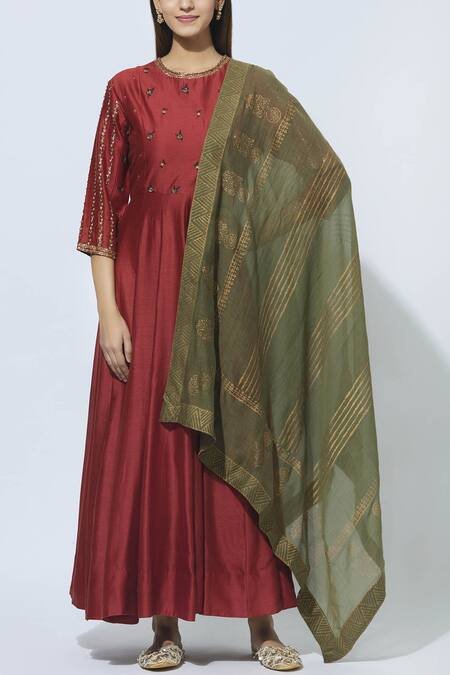 Virtuoso By Mekha And Anurag_Maroon Chanderi Round Embroidered Anarkali With Dupatta_Online_at_Aza_Fashions