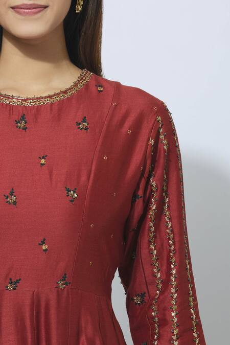 Virtuoso By Mekha And Anurag_Maroon Chanderi Round Embroidered Anarkali With Dupatta_at_Aza_Fashions