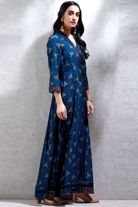Ritu Kumar_Blue Cotton V-shaped Neckline Printed Kurta_Online_at_Aza_Fashions