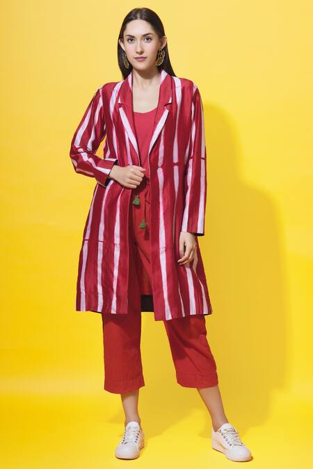 Buy KA-Sha Red Chanderi Notched Lapel Dyed Jacket at Aza Fashions Buy_KA-Sha_Red Chanderi Notched Lapel Dyed Jacket_at_Aza_Fashions