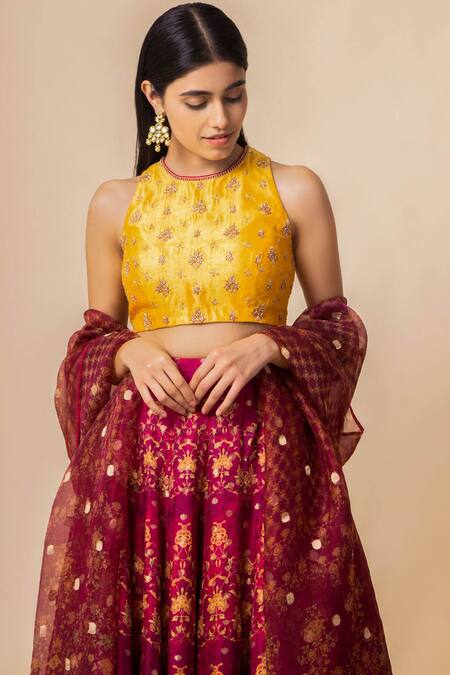 Ekaya Banaras Yellow Handwoven Banarasi Silk Lehenga Set Online at Aza Fashions Ekaya Banaras_Yellow Handwoven Banarasi Silk Lehenga Set_Online_at_Aza_Fashions