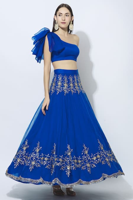 Esha Koul Embroidered Bridal Lehenga Set 