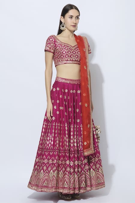 Esha Koul_Pink Raw Silk, Organza Sweetheart Neck Embroidered Bridal Lehenga Set _Online_at_Aza_Fashions