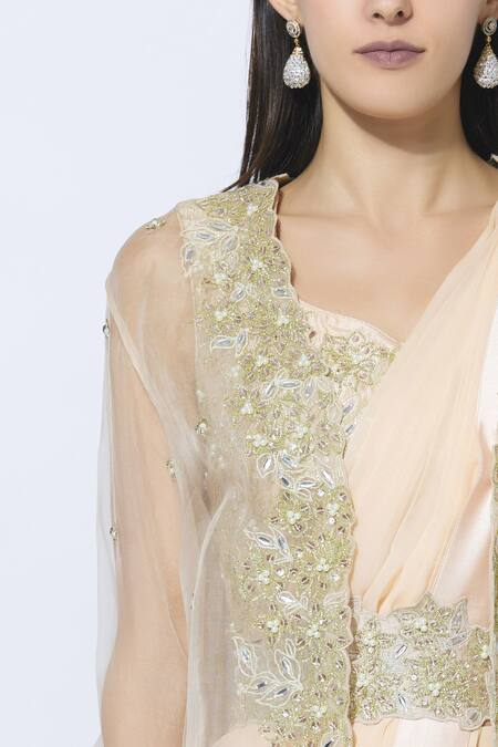 NIDHIKA SHEKHAR Peach Silk, Organza, Georgette, Shantoon Lining Pre-draped Embroidered Saree Set at Aza Fashions NIDHIKA SHEKHAR_Peach Silk, Organza, Georgette, Shantoon Lining Pre-draped Embroidered Saree Set _at_Aza_Fashions