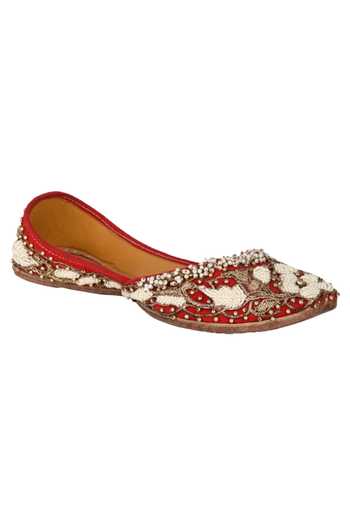 Buy 5elements Red Embroidered Juttis Online at Aza Fashions Buy_5elements_Red Embroidered Juttis _Online_at_Aza_Fashions