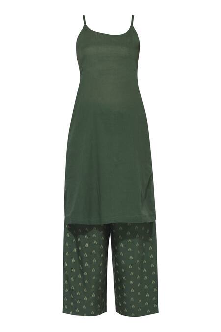 Buy_Arcvsh By Pallavi Singh_Green Silk Chanderi Kurta, Slip Round Set_Online_at_Aza_Fashions